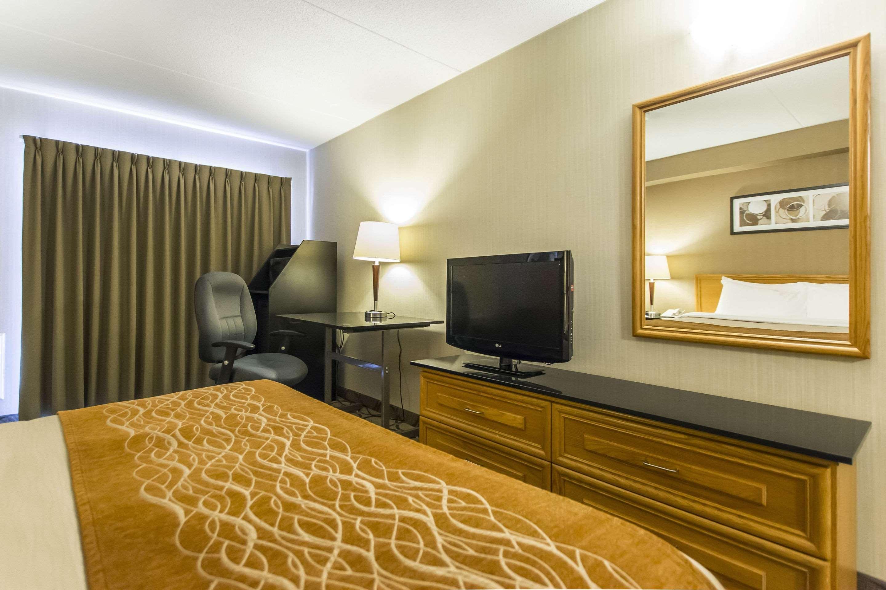 Comfort Inn Yarmouth Bagian luar foto