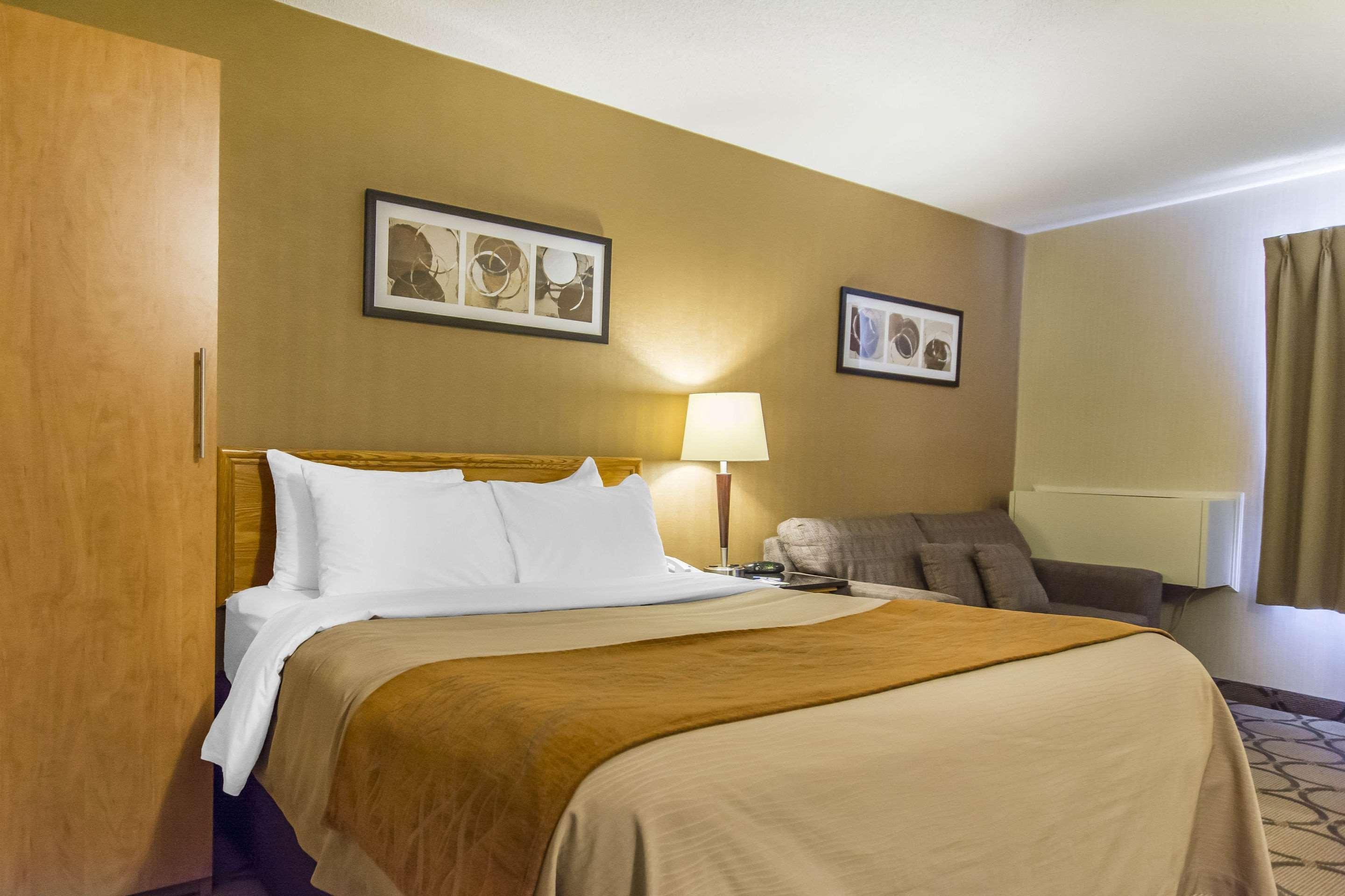 Comfort Inn Yarmouth Bagian luar foto