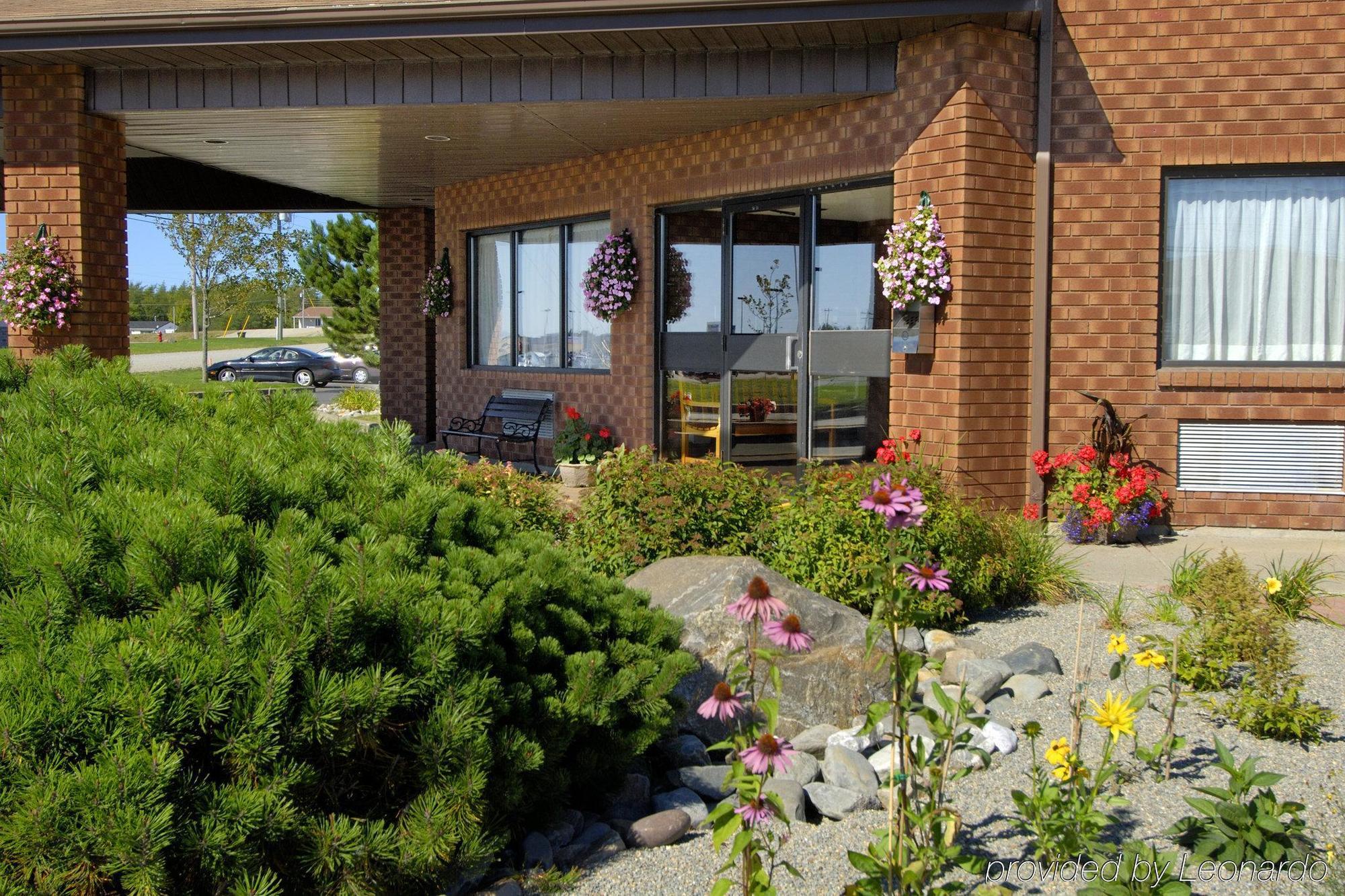 Comfort Inn Yarmouth Bagian luar foto